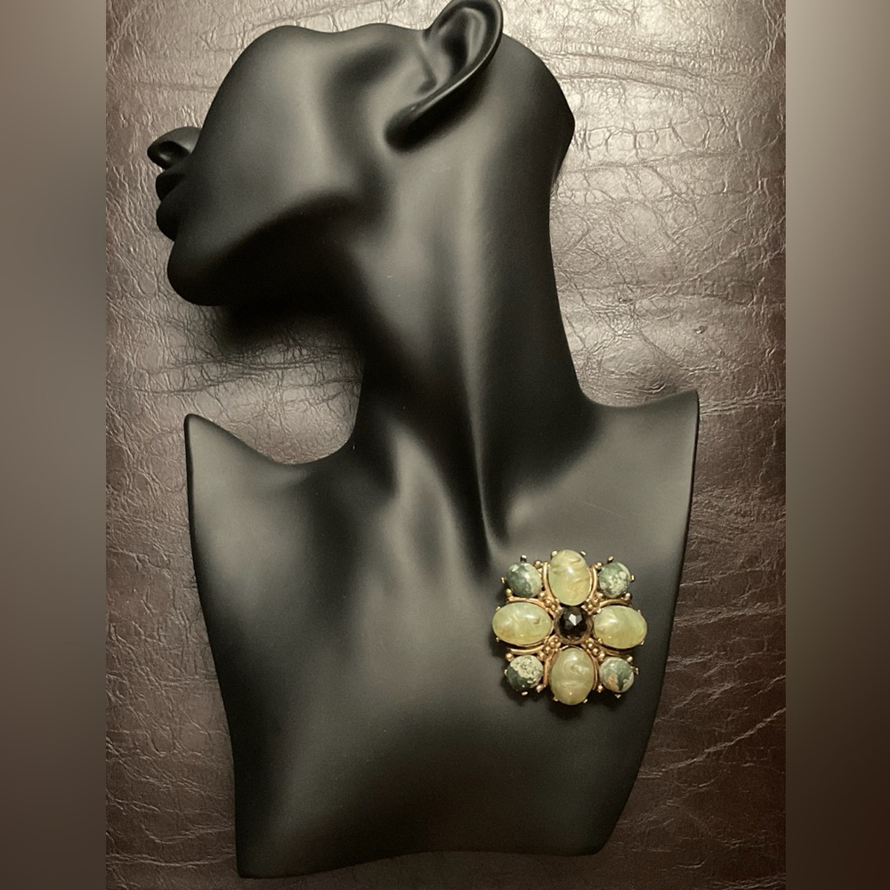 Ciner Vintage Brooch
